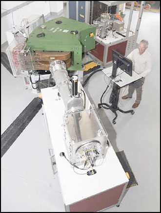  Chris Leibman (Materials Synthesis and Integrated Devices, MPA-‐11) operates the electromagnetic separator.